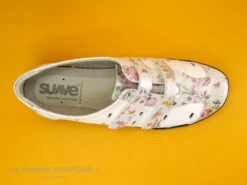 Suave LONDON 8017PT Spring White - Chaussure à Scratches Blanche Et Fleurie 12 Suave LONDON 8017PT Spring White - Chaussure à Scratches Blanche Et Fleurie -Optimal Chaussures Magasin cd24607c73b9e66c561f35ea11d5d5ef img 4232.jpg 176658