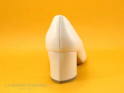 Marco Tozzi 2-22419-20 Cream - Escarpin Beige Pointu - Talon Incurve 10 Marco Tozzi 2-22419-20 Cream - Escarpin Beige Pointu - Talon Incurve -Optimal Chaussures Magasin cd24607c73b9e66c561f35ea11d5d5ef img 5961.jpg 179089