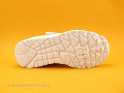 Skechers UNO LITE Blanc 310451L - Basket Fille Skechers Street 13 Skechers UNO LITE Blanc 310451L - Basket Fille Skechers Street -Optimal Chaussures Magasin cd24607c73b9e66c561f35ea11d5d5ef img 8166.jpg 157172